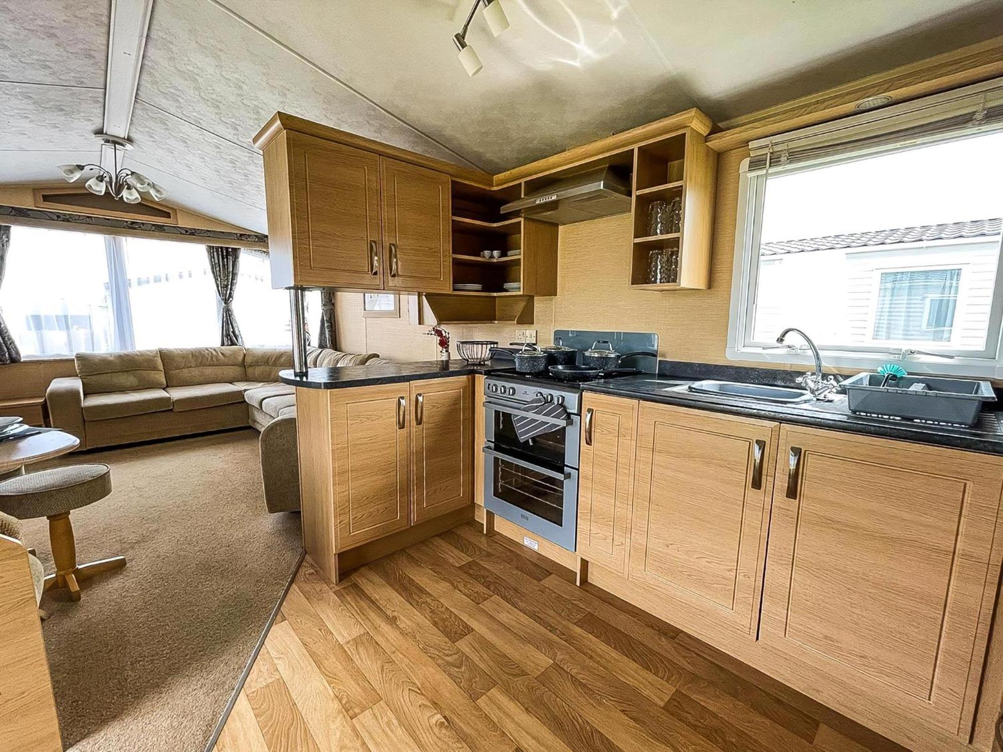 Lovely Caravan By The Beach In Pakefield, Suffolk Ref 68007Cl โลเวสทอฟต์ ภายนอก รูปภาพ