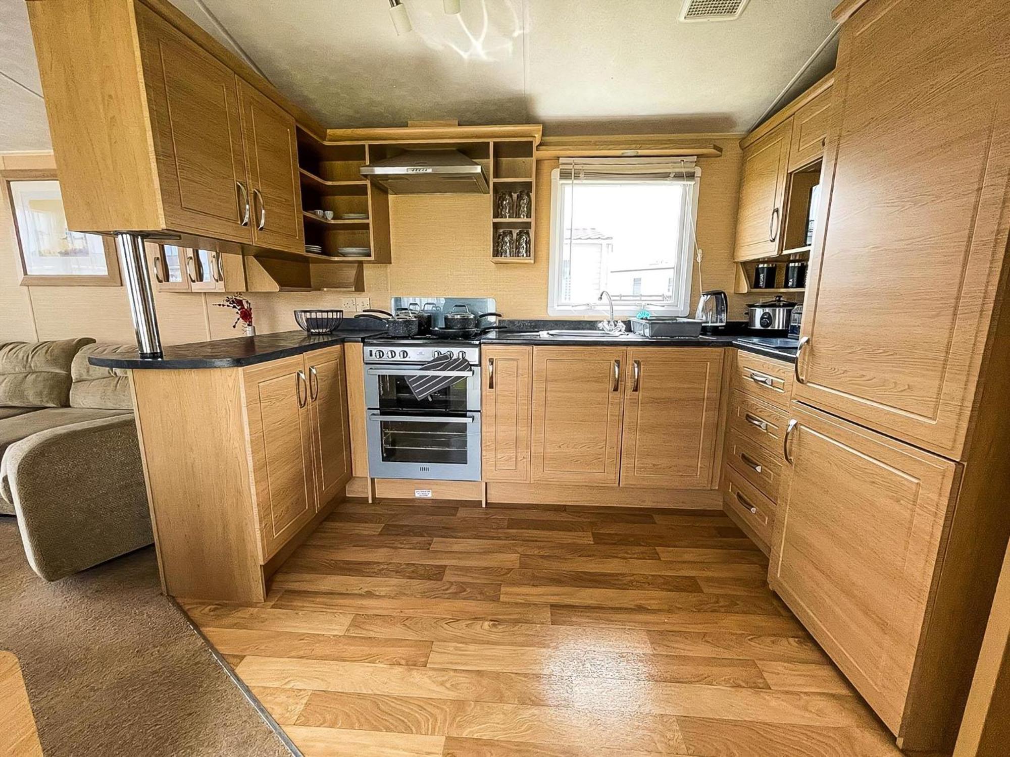 Lovely Caravan By The Beach In Pakefield, Suffolk Ref 68007Cl โลเวสทอฟต์ ภายนอก รูปภาพ