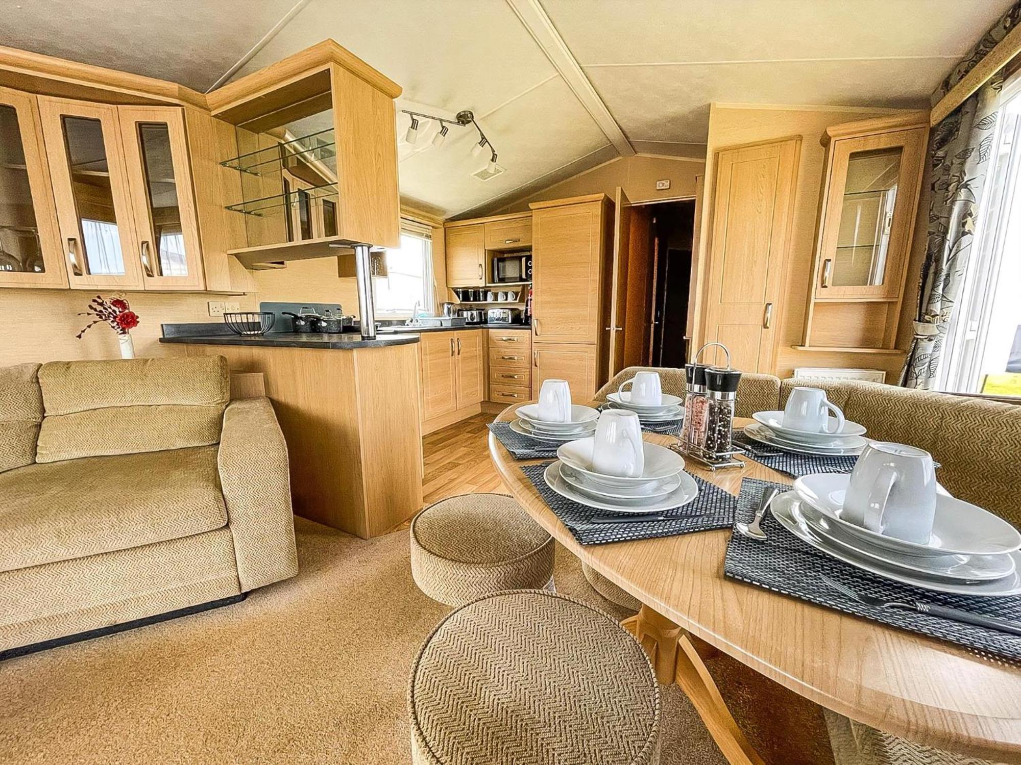 Lovely Caravan By The Beach In Pakefield, Suffolk Ref 68007Cl โลเวสทอฟต์ ภายนอก รูปภาพ